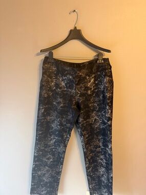 Insight Black Gold Snakeskin Print Leggings Pants. Size 12.